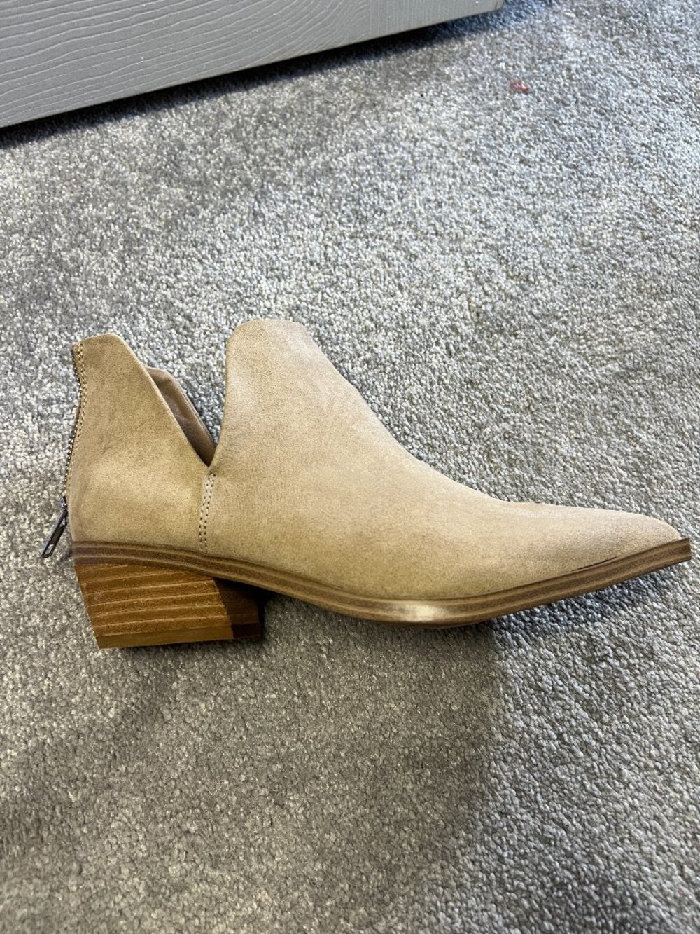 Madden Girl Zander Sand Suede Booties 7 NWT